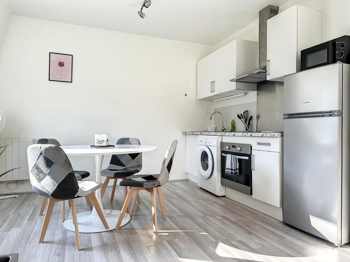 Charmant Appartement Avec Terrasse Parking Ispagnac Dış mekan fotoğraf