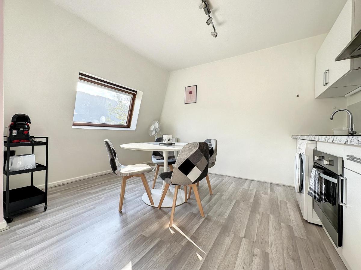 Charmant Appartement Avec Terrasse Parking Ispagnac Dış mekan fotoğraf